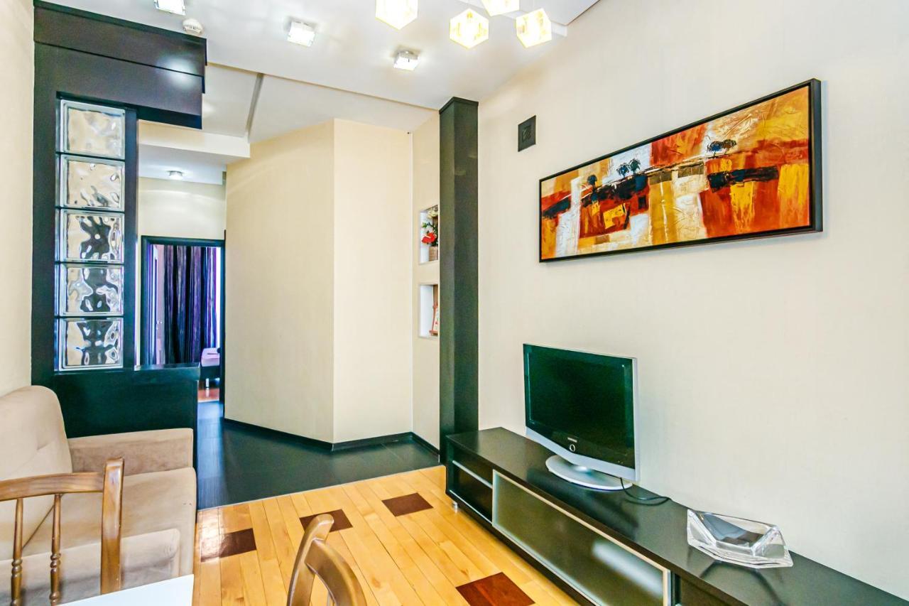 Lovely Sweet Apartment Баку Екстериор снимка